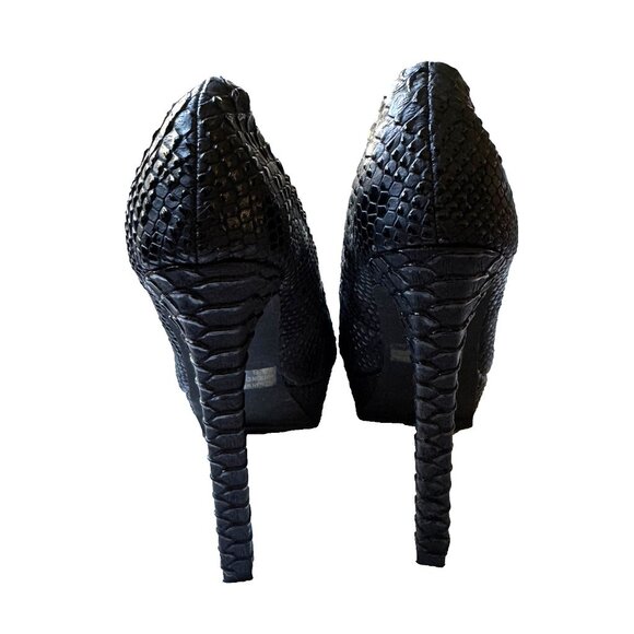 Charlotte Russe  Black Textured Snake Pattern Platform High Heels Peep Toe NWOB - Picture 3 of 14